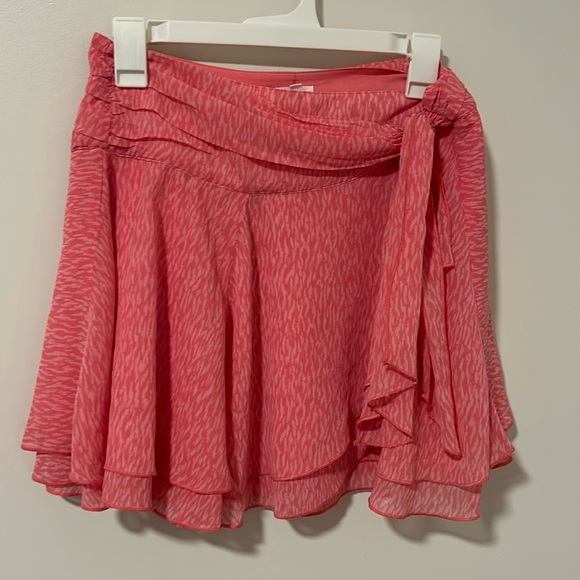 NWT Aerie Barbie Pink Chiffon Wrap Skirt Feminine Girly Size Medium - Picture 1 of 4